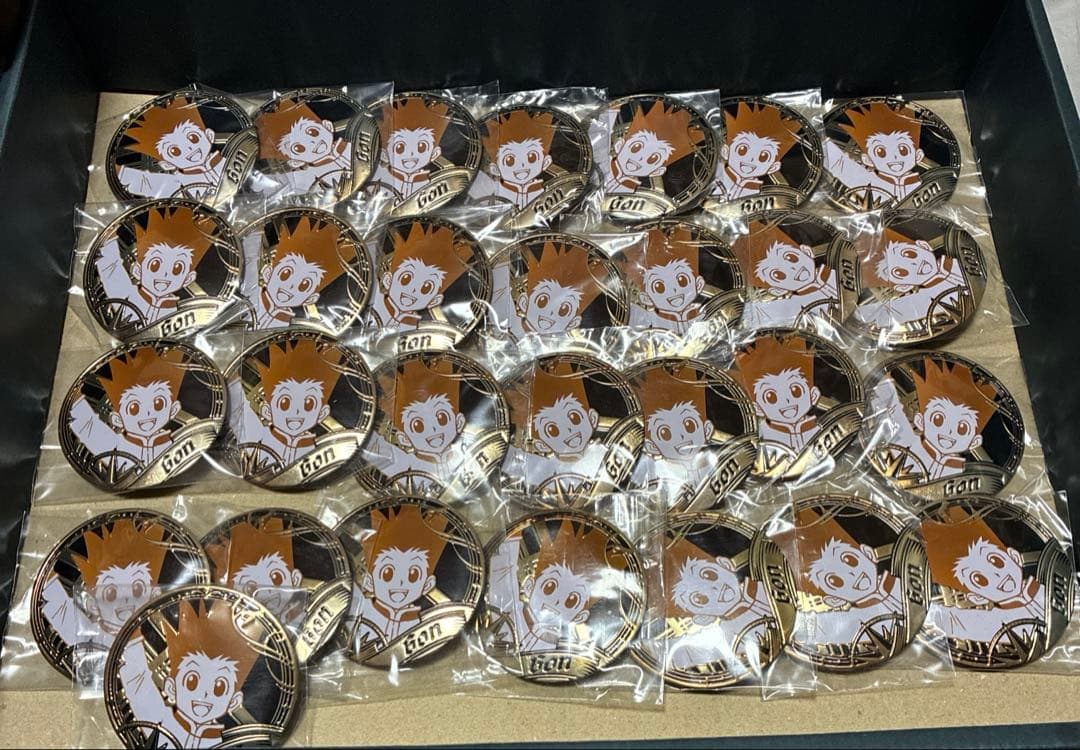 HUNTER×HUNTER ゴン　中国限定　缶バッジ　彫金シリーズ　セット