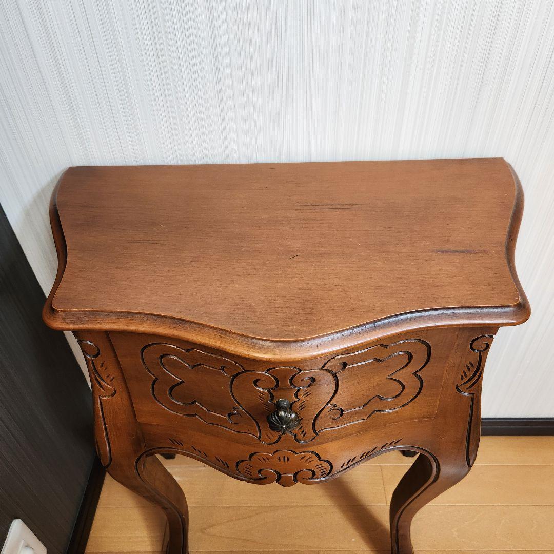 【逸品！入手困難！】アンティーク ナイトテーブル 猫脚