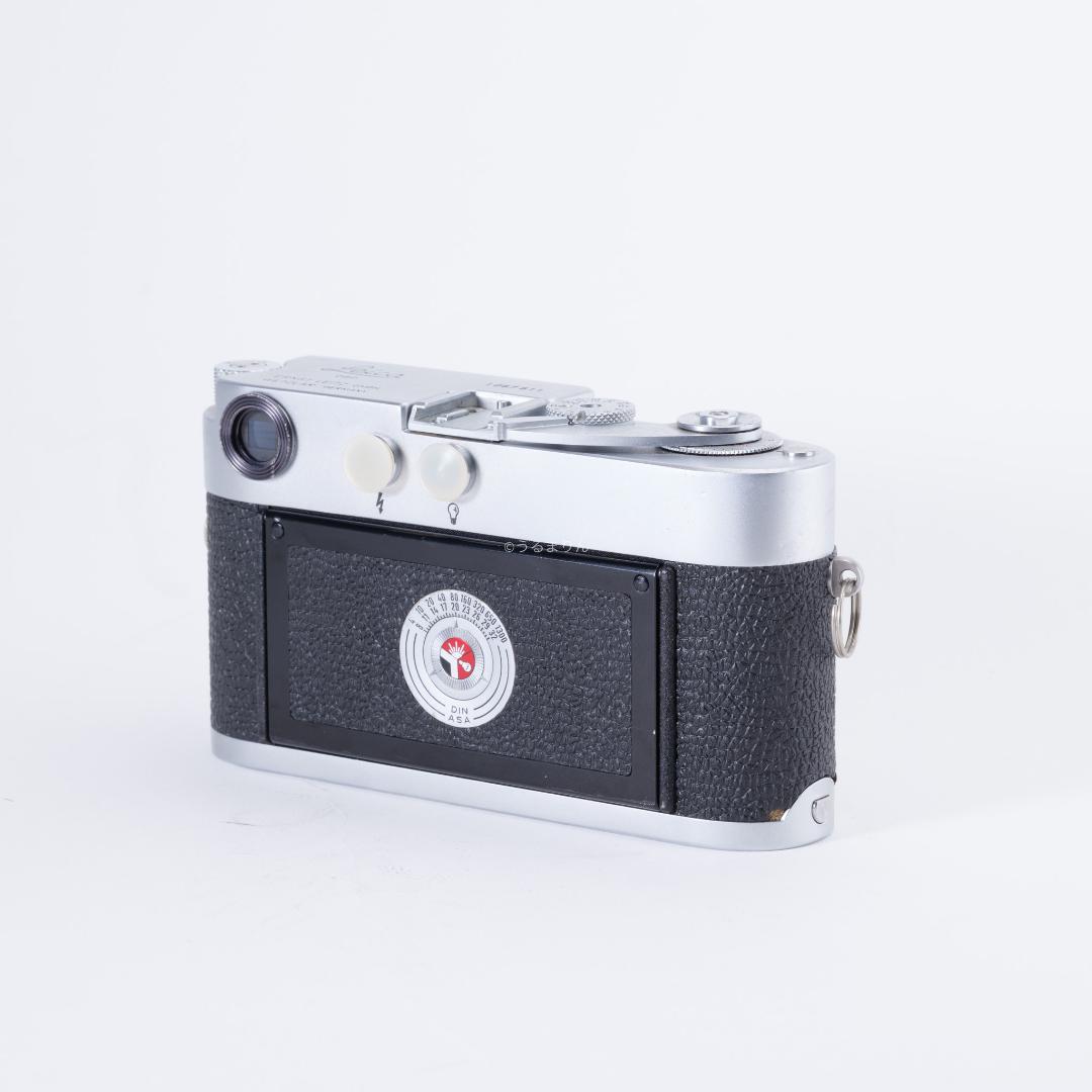 kotatsu様　最もシンプルなM型ライカ！Leica M1 フィルムカメラ