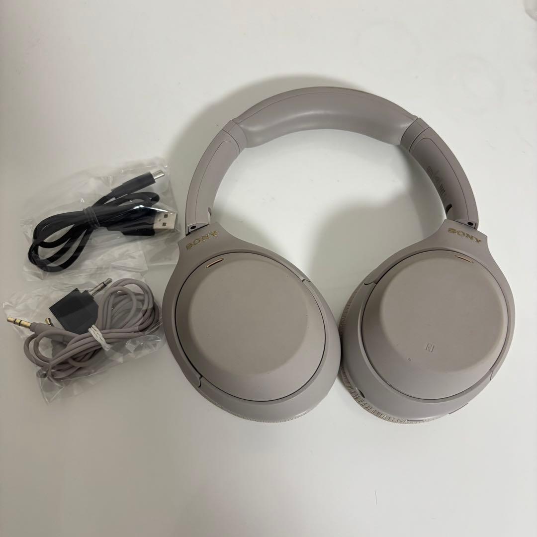 SONY ワイヤレスヘッドホン WH-1000XM4 プラチナシルバー