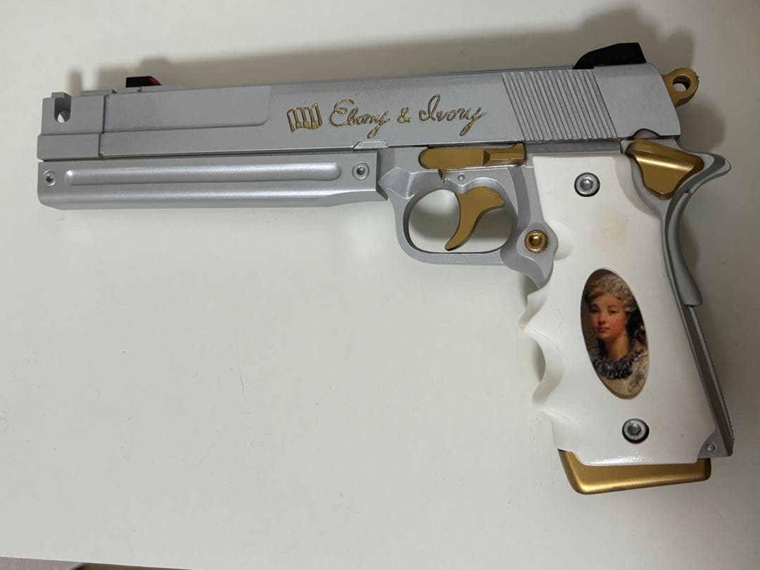 大日本技研　デビルメイクライ　エボニー&アイボリー　ガレージキット完成品 箱有り