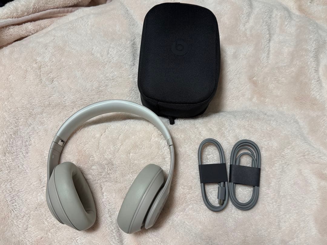 Beats Studio Pro サンドストーン ノイズキャンセリングヘッドホン