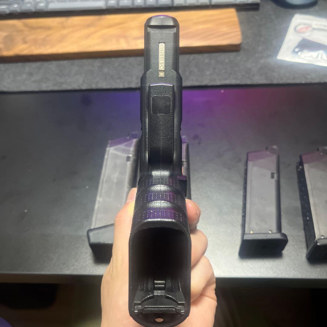 Glock 19 東京マルイ　ガスガン マガジン4本付き