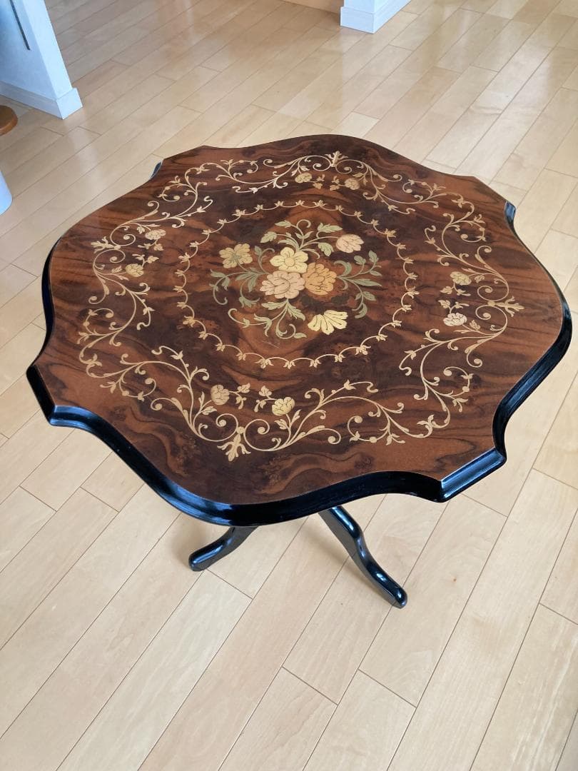 イタリア製　サイドテーブル　円形