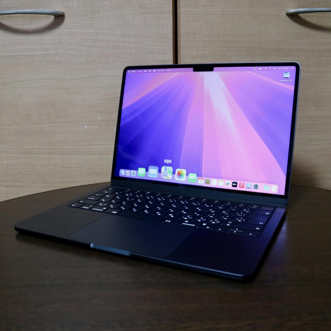 ★M2 MacBook Air 13.3 （M2 8コア/8GB/256GB）★