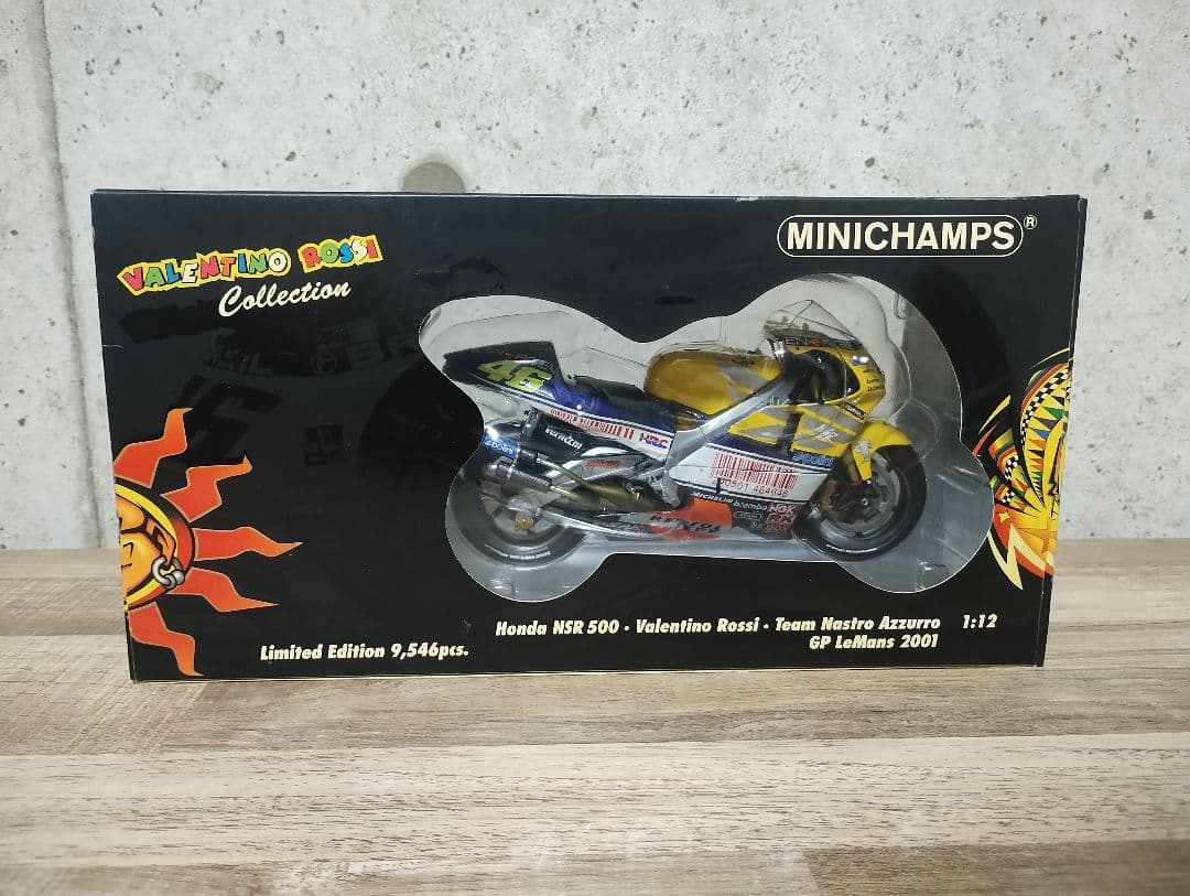 ミニチャンプス ホンダ NSR 500 Valentino Rossi