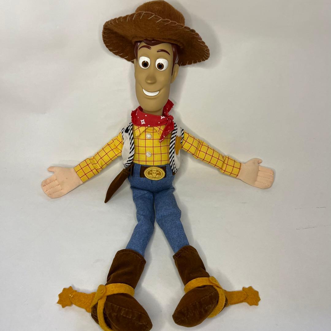 ディズニー トイストーリー ウッディ人形　ぬいぐるみ