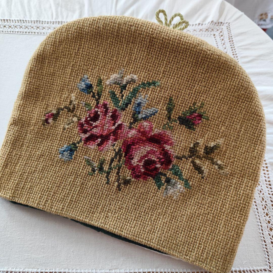 ニードルポイント　プチポワン　ティーコージー　ティーコゼー