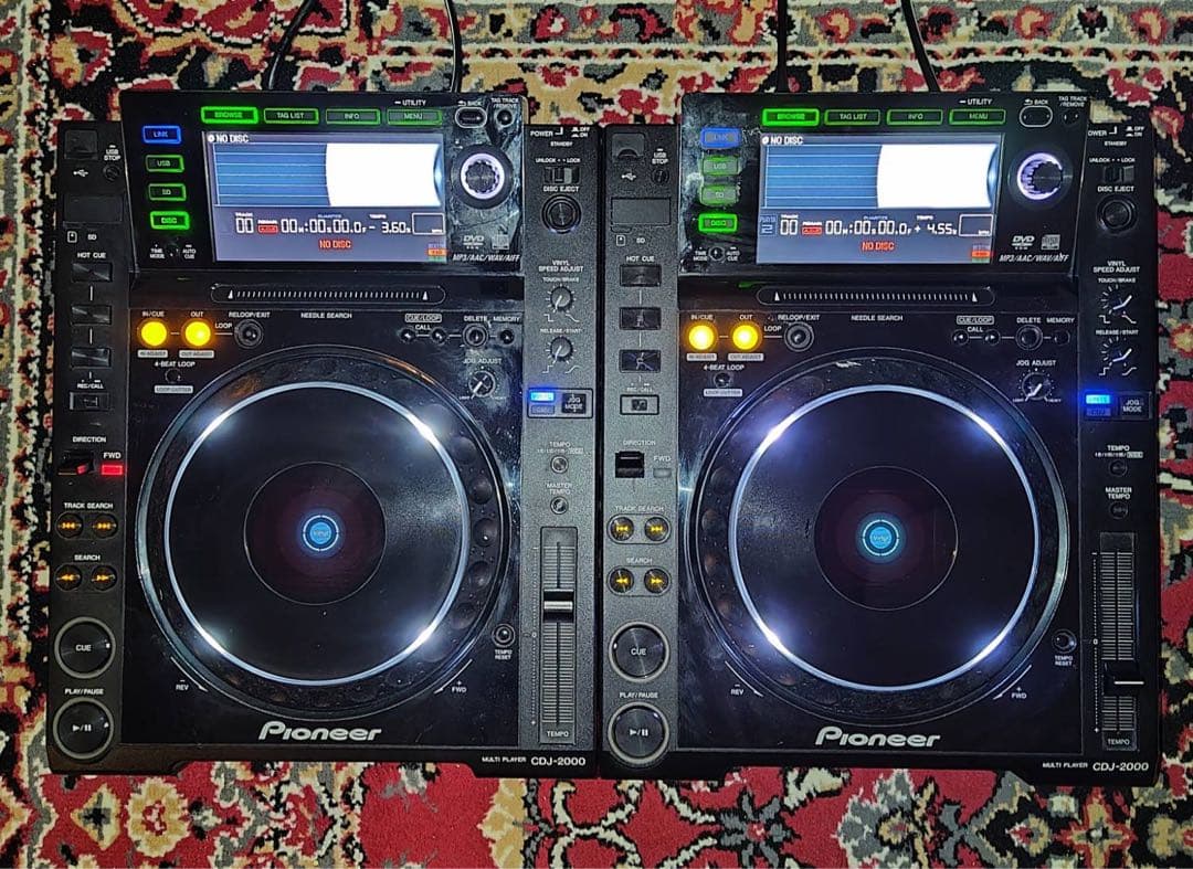 Pioneer CDJ-2000 DJ機材