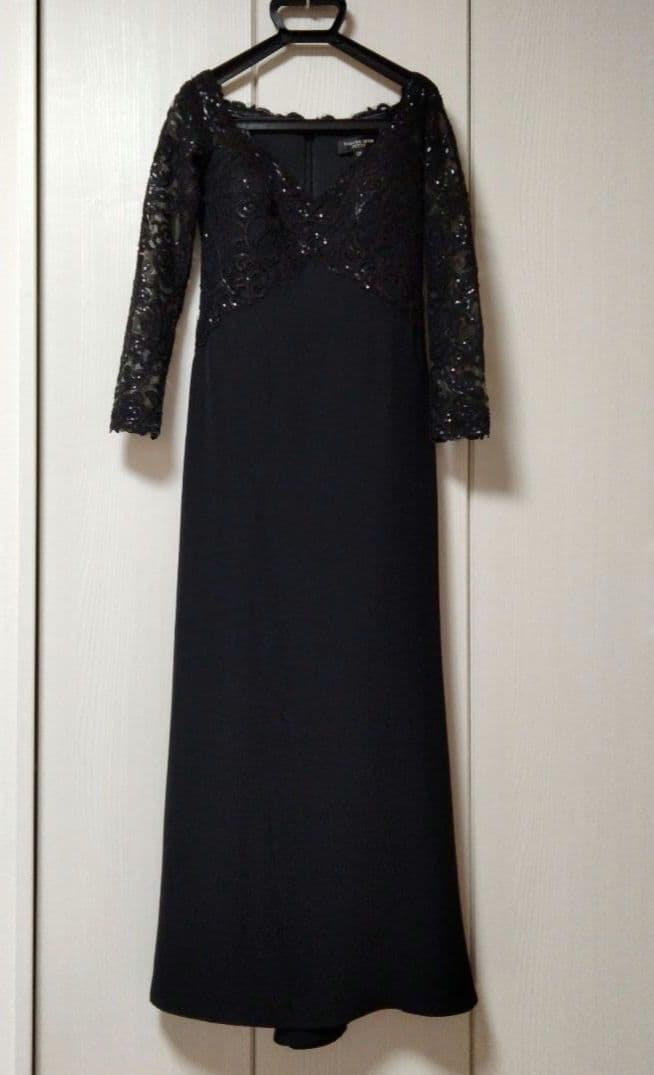 m*a様 TADASHI SHOJI 黒 ドレス サイズ0P ワンピース