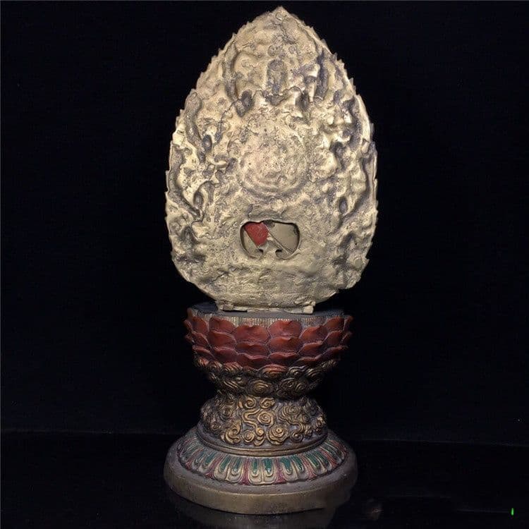 釈迦牟尼蓮華座仏像を彩色しました 精密彫刻 銅製 置物 開運 厄除け 工芸品