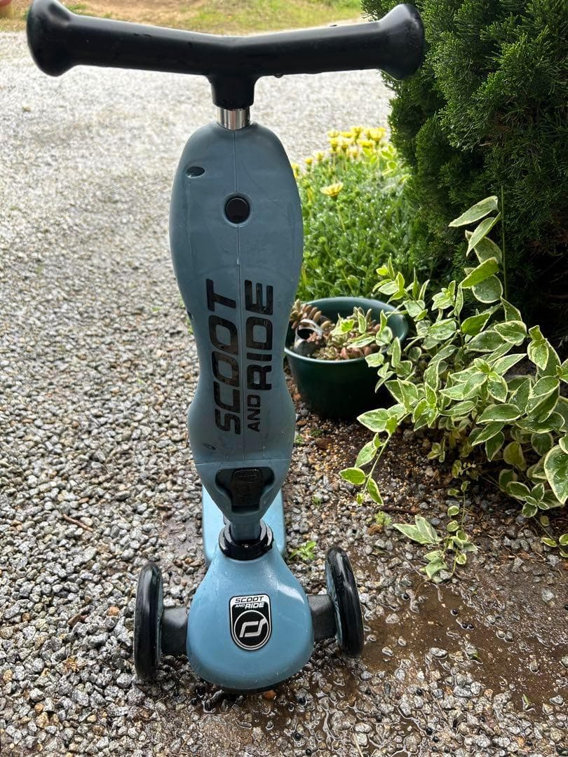 ハイウェイキック スクートアンドライド　キックスクーター おでかけ キッズ