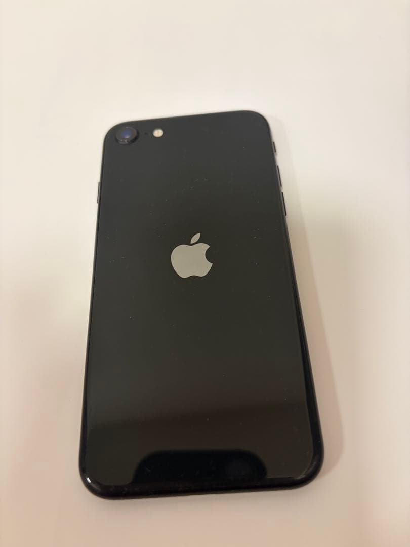 iPhoneSE2 64GB SIMフリー　ネットワーク利用制限◯