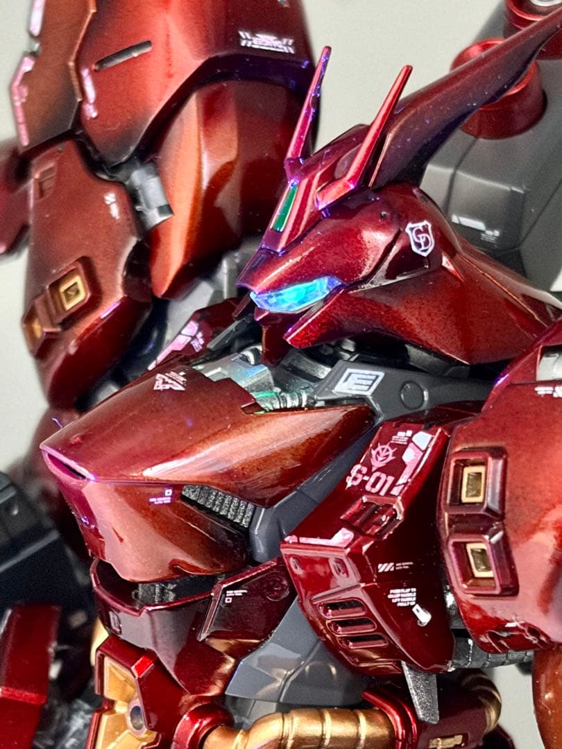 ガンプラ RG サザビー　塗装完成品　ガンプラ完成品