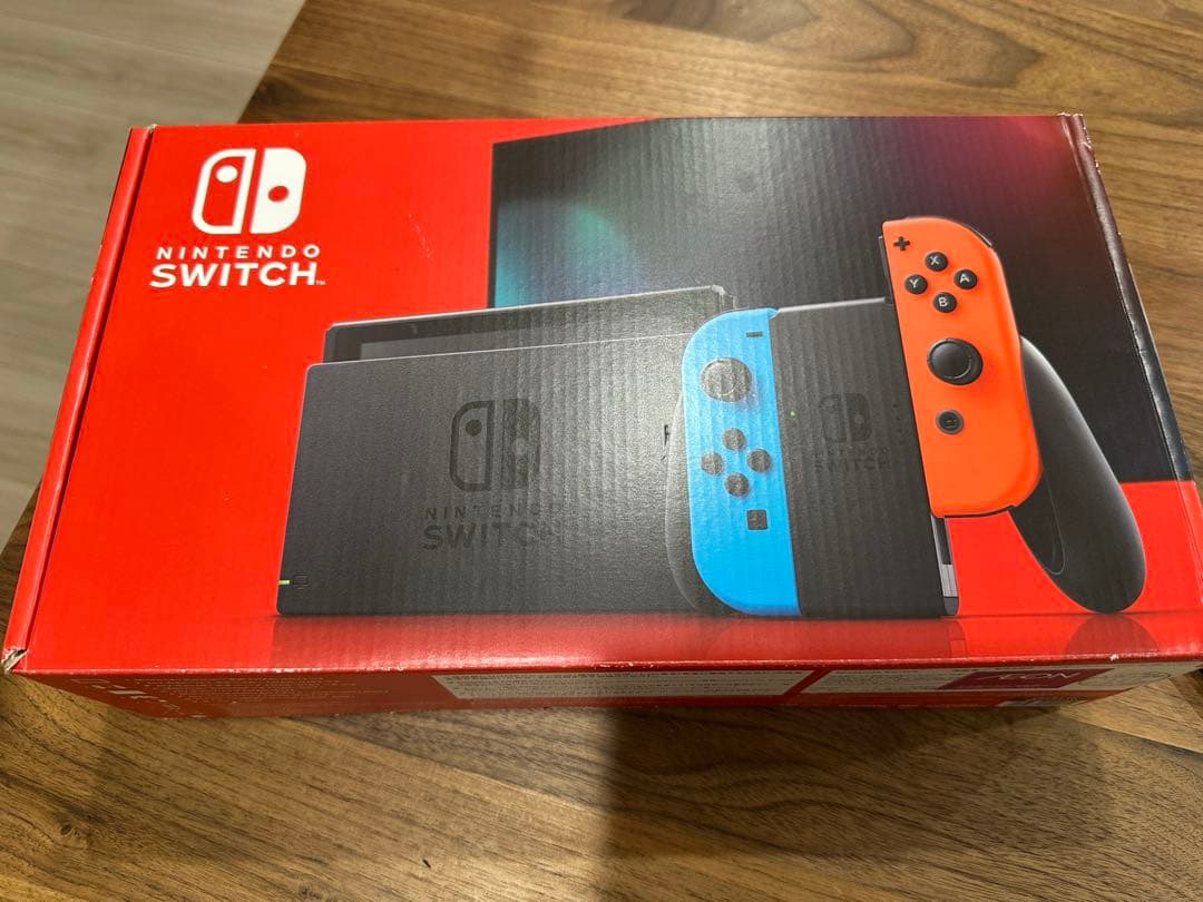 Nintendo Switch 本体 赤/青 Joy-Con付き　箱あり