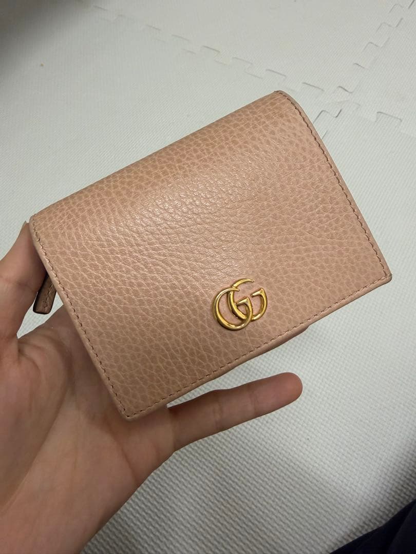 Gucci ピンク 二つ折り財布