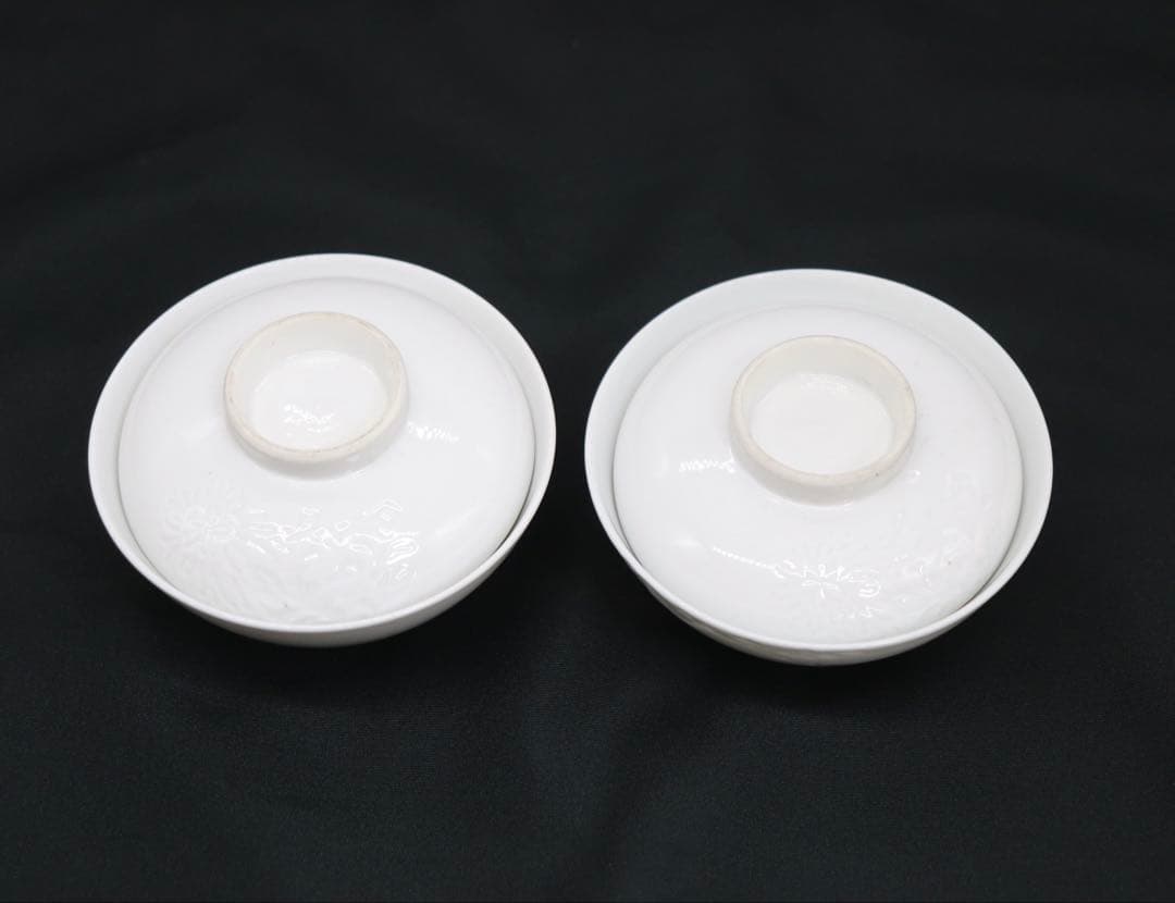 ※時代　白磁　菊紋蓋茶碗ペア　送料込み250917