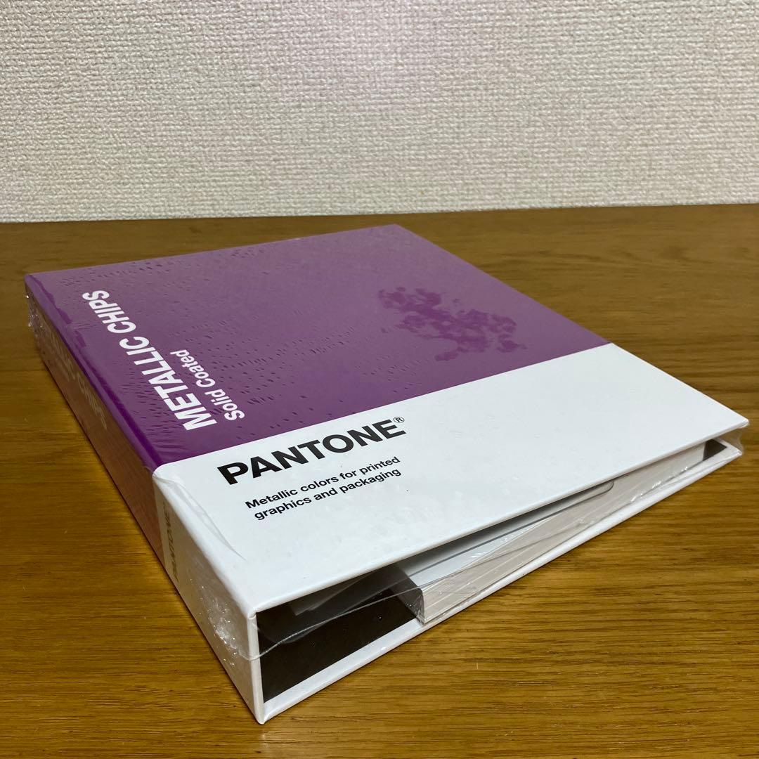 【未開封】pantone llic chips solid coated