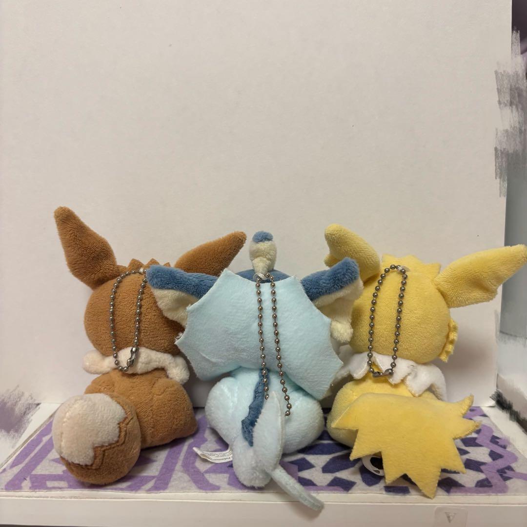 へんしんメタモン マスコット イーブイ　シャワーズ　サンダース