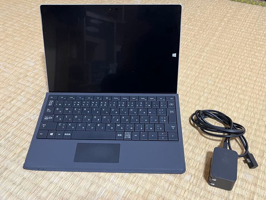 Microsoft Surface（LTE）+ キーボード + ACアダプター