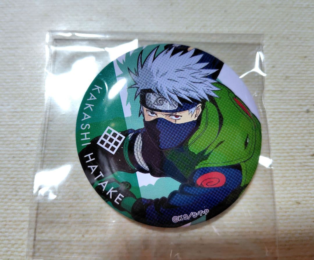 NARUTO 限定 缶バッジ カカシ