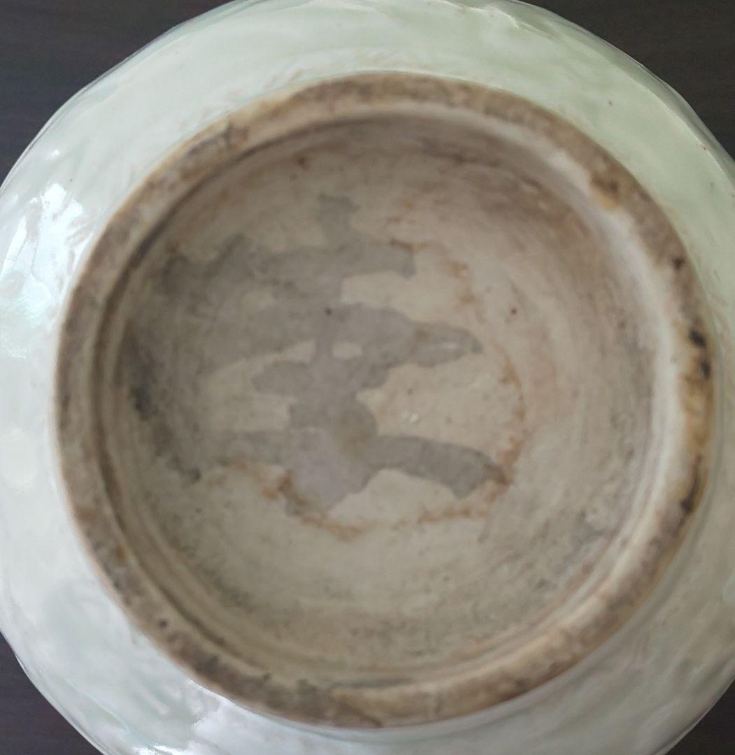 朝鮮美術 白釉垂瓶陽刻浮彫 銘在 白磁蓮紋丸壺