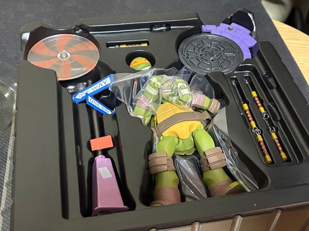 リボルテック ミケランジェロ 開封済み　箱に日焼けあり