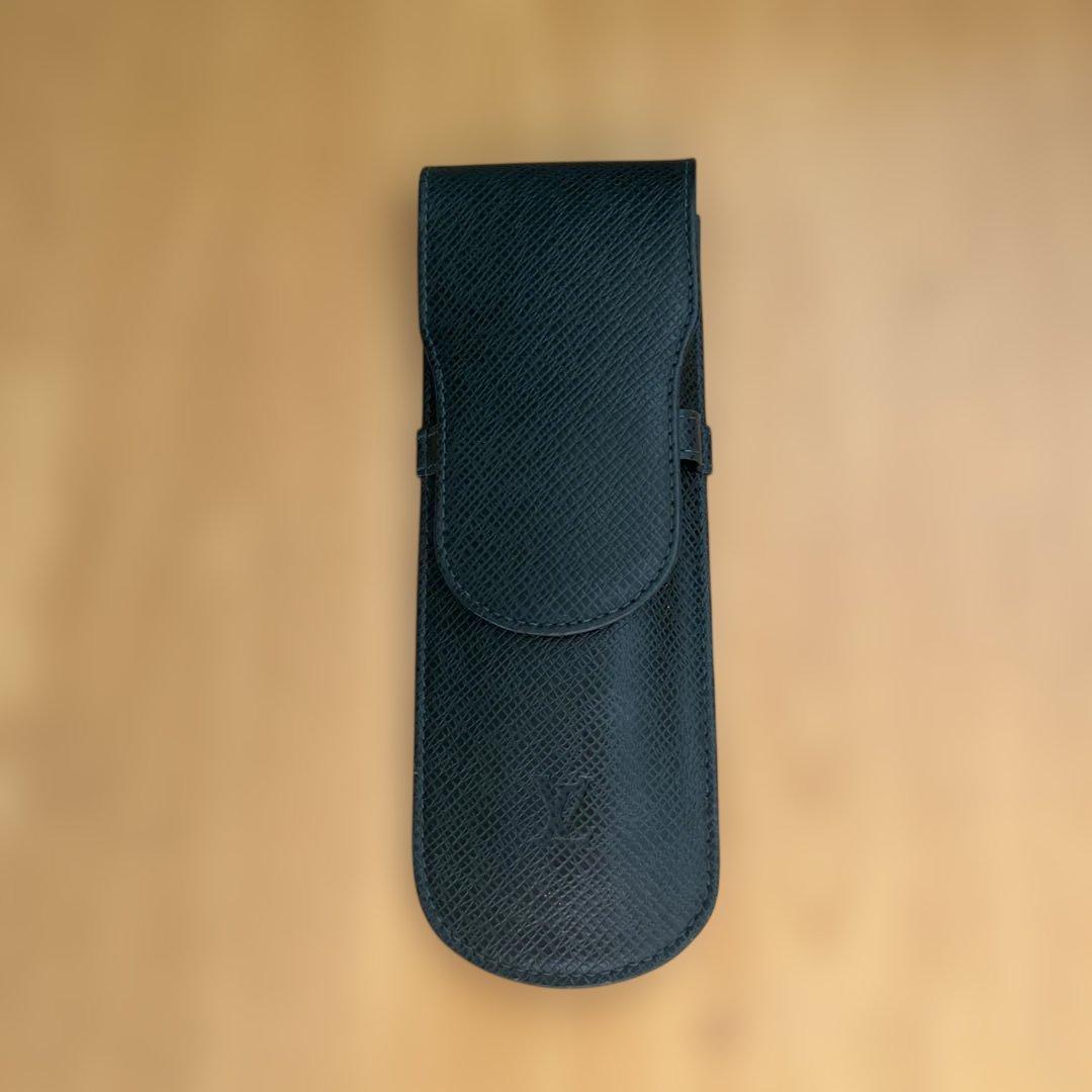 LOUIS VUITTON タイガ　ペンケース　深緑