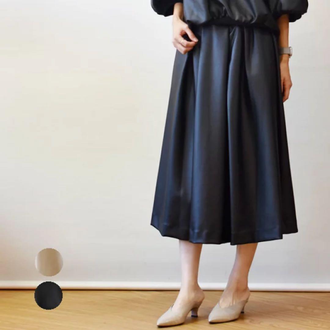 ✨新品　未使用品✨irise（イリゼ）レザーライク フレアスカート