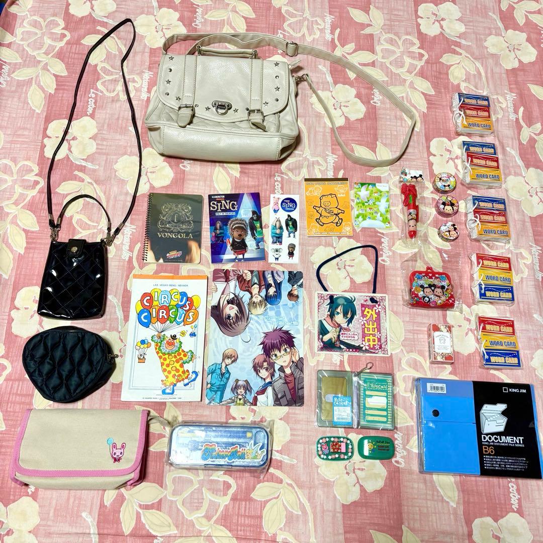 【40点　女子グッズ】リュック・バック・多種文房具・Disneyツムツム3種・他