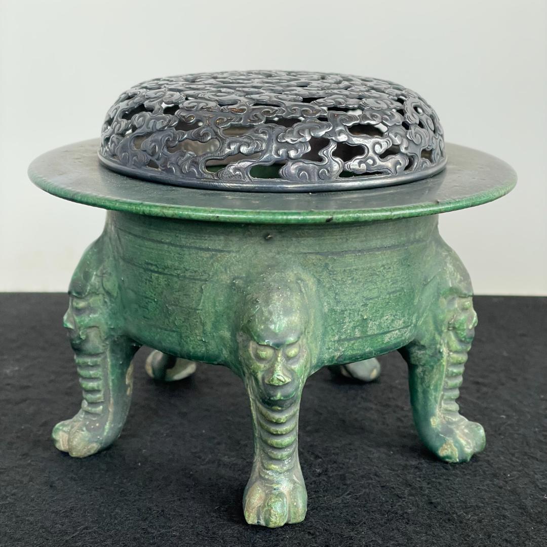 希少 初代 諏訪蘇山 造 漢窯写 緑釉 獣五足 獅子面脚 香炉 置物 銀製 銘有