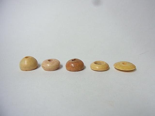 ★B2401★アンティーク　ドーム型　ビーズ　3個　ホーン(角)　アフガン