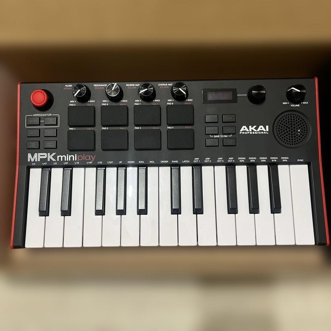 【美品】AKAI Professional MPK mini Play MK3