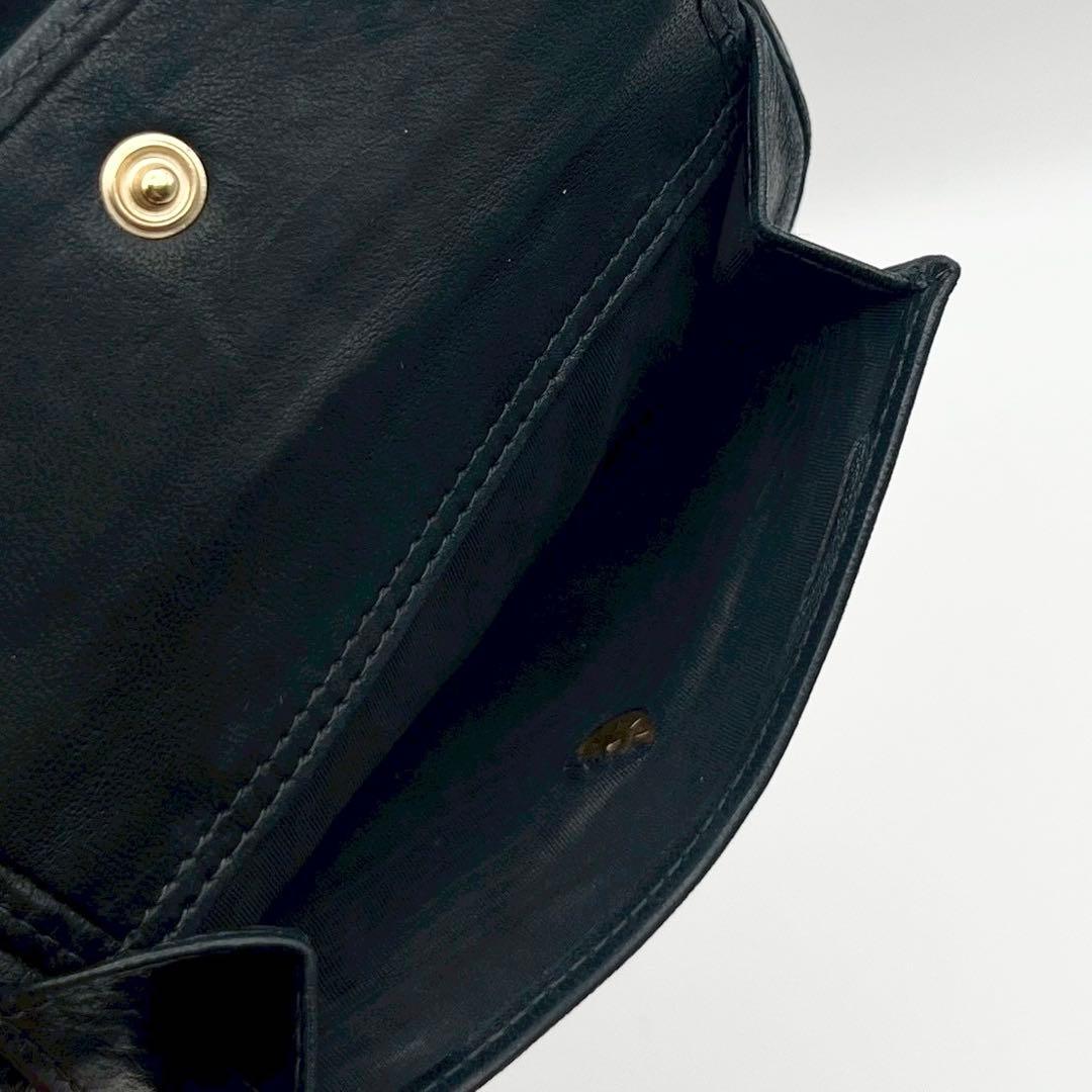 CHANEL キャビアスキン 三つ折り財布 シャネル 箱付き