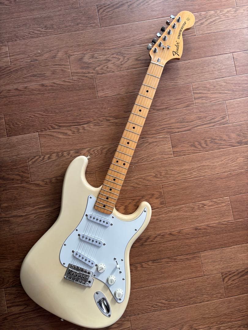 A*p様 《Eシリアル》fender japan stratcaster st7