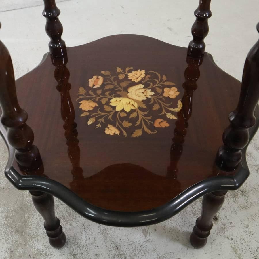 値下 イタリア製 クラシカル家具 象嵌装飾 ラウンドサイドテーブル 棚板付き