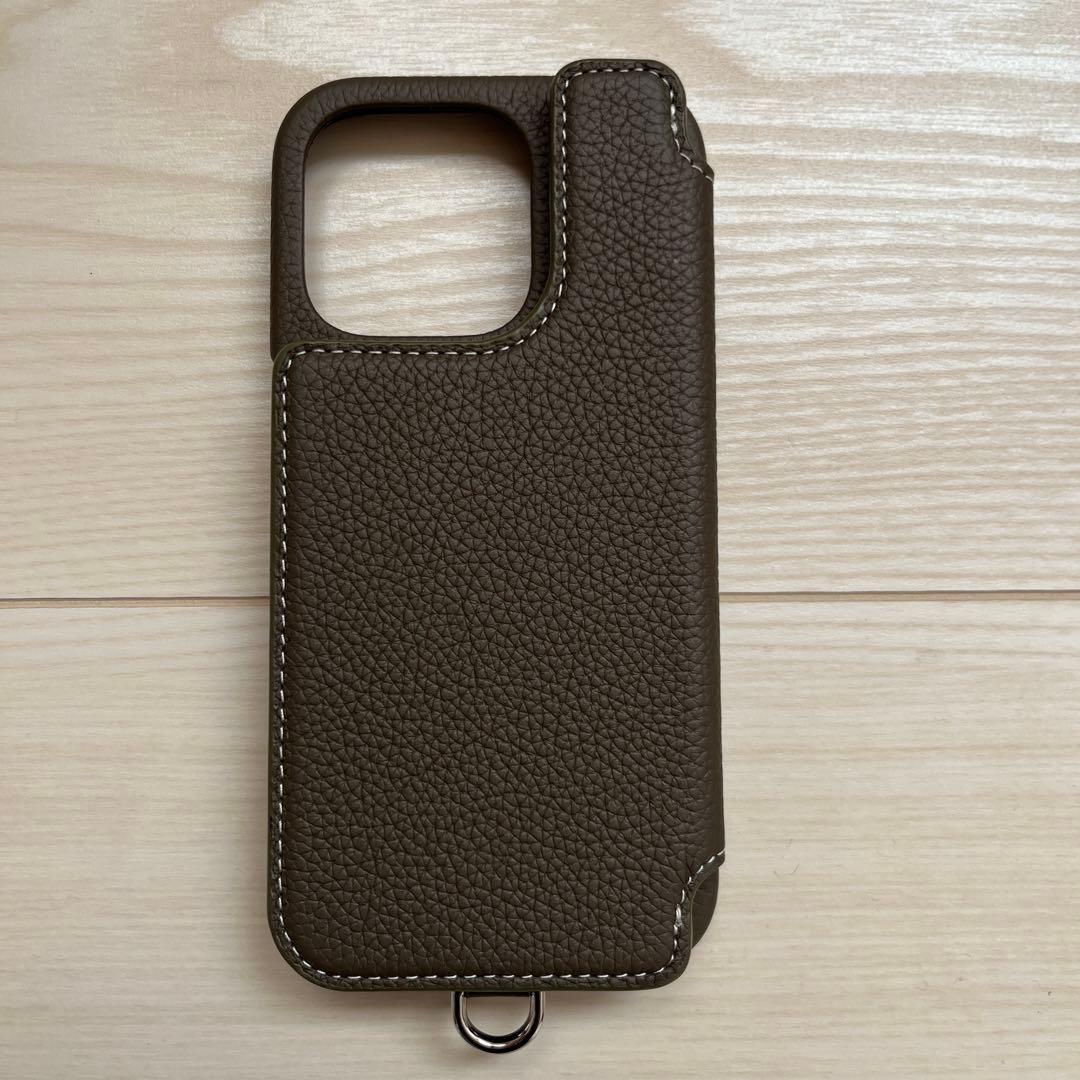 新品未使用☆DEMIU POCHE FLAT IPhone 16Pro エトープ