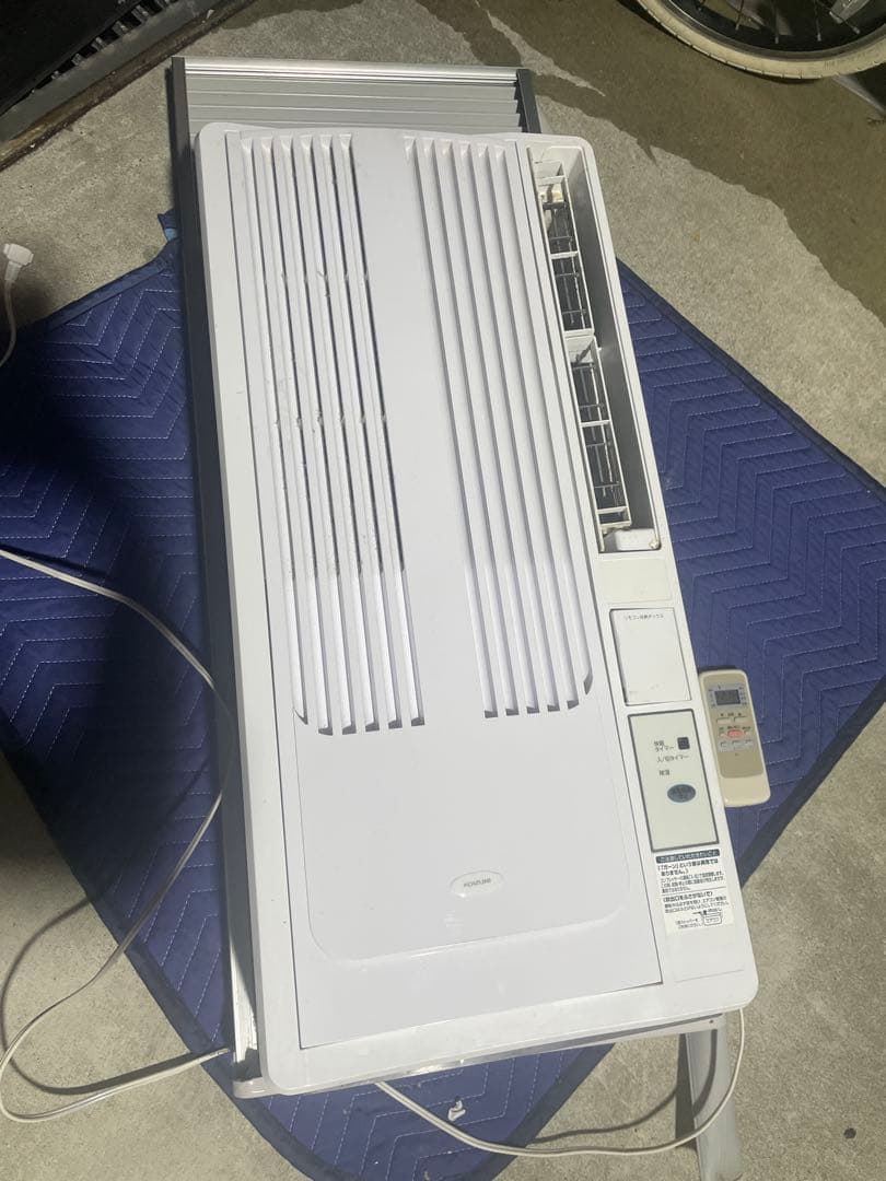 コイズミ　窓用エアコン スリムデザイン リモコン付き　KAW-1622