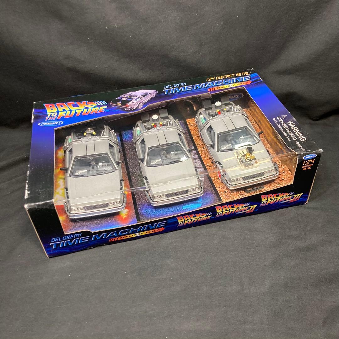 【新品未開封】バックトゥザフューチャー デロリアン タイムマシーン トリロジー