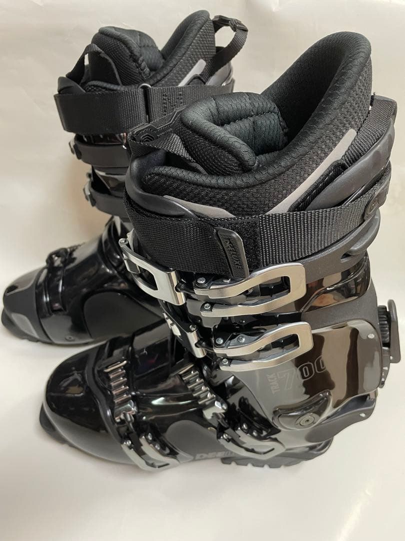 25新品★スノーボードアルペンブーツDEELUXE 〈Track700〉26cm