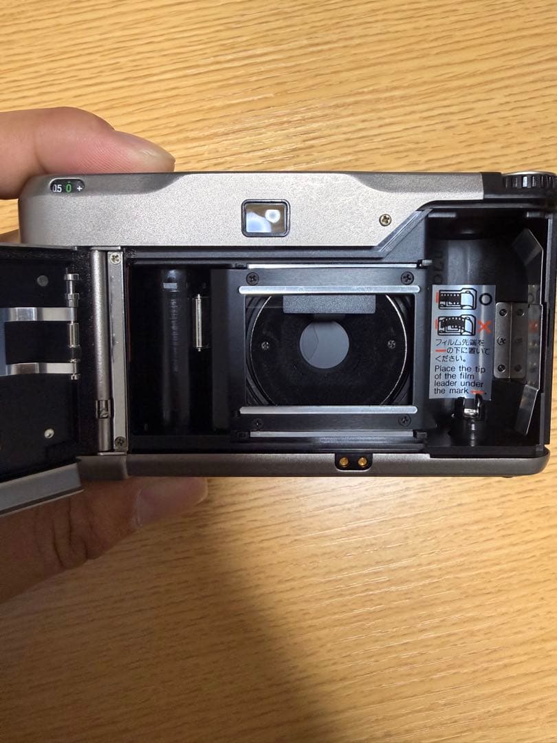 ［極美品］動作確認済み　CONTAX T2 コンパクトフィルムカメラ ケース付き