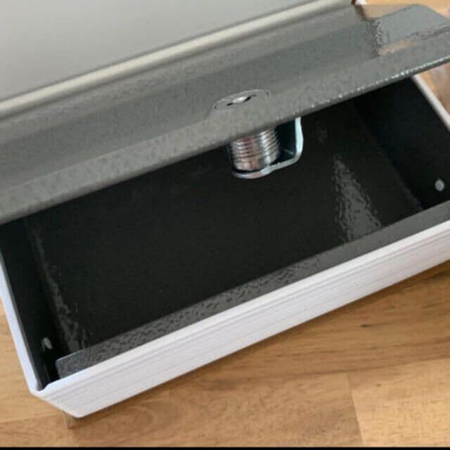 金庫 本棚にたてかけれる金庫 おすすめ サイズ180×115×55cm