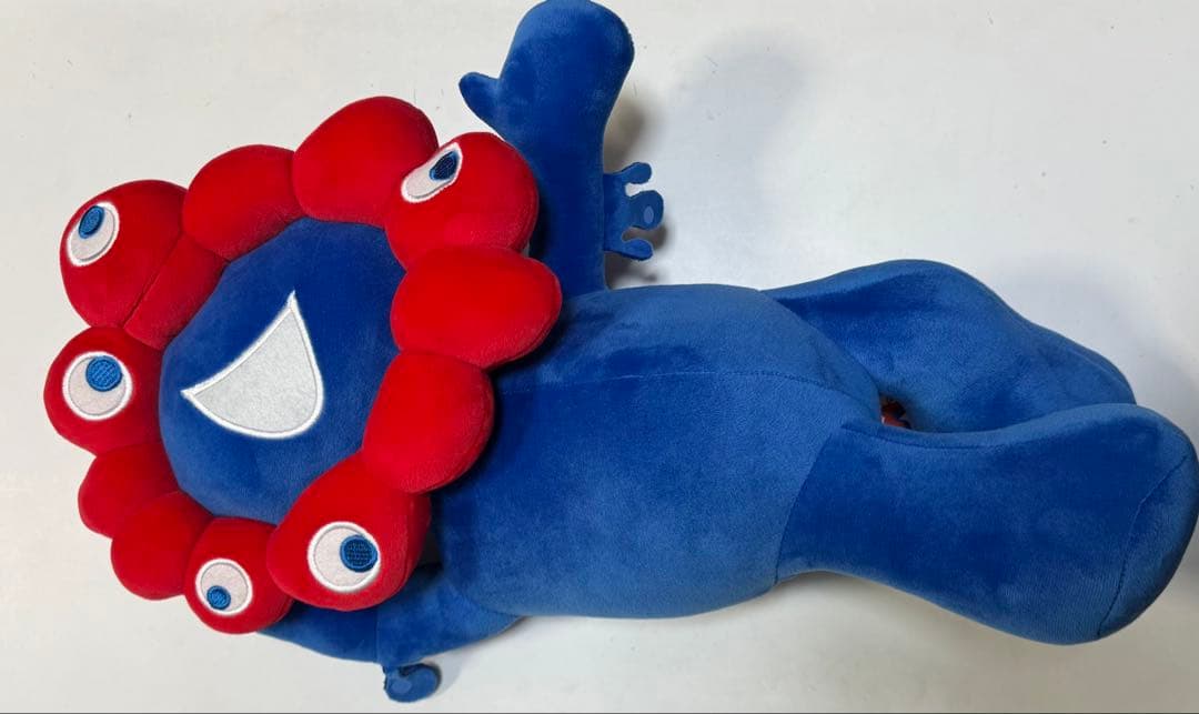 ミャクミャク ぬいぐるみ