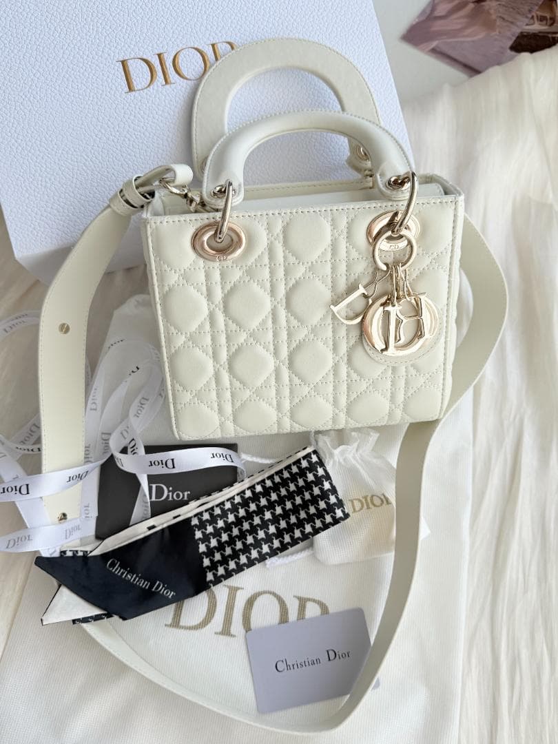 極美品 DIOR ホワイト ショルダーバッグ ミニサイズ