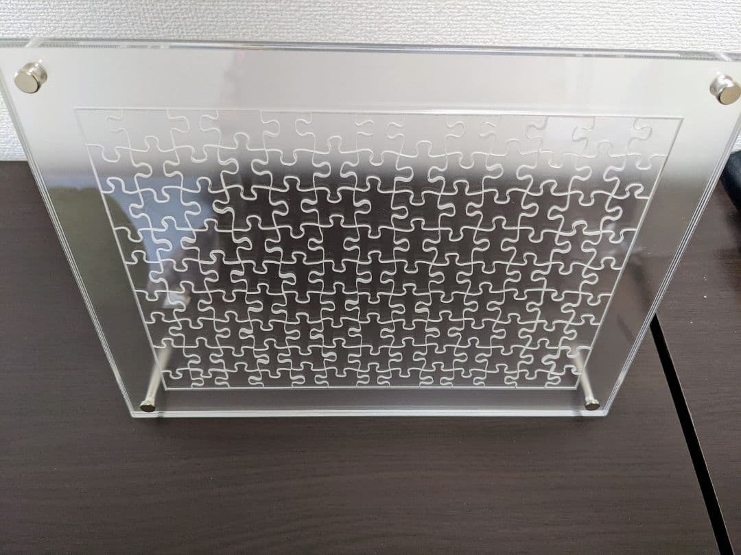 ガラスのジグソーパズル 117ピース 29.5cm✕23cm アクリルフレーム付