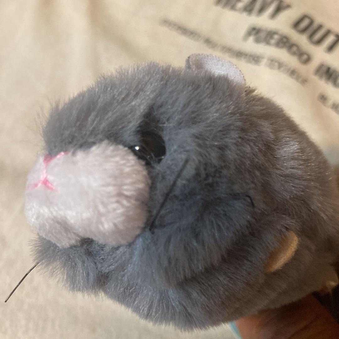 ちょ〜可愛い　グレーのハムスター　モコフワ　ぬいぐるみ　キーホルダー　新品未使用