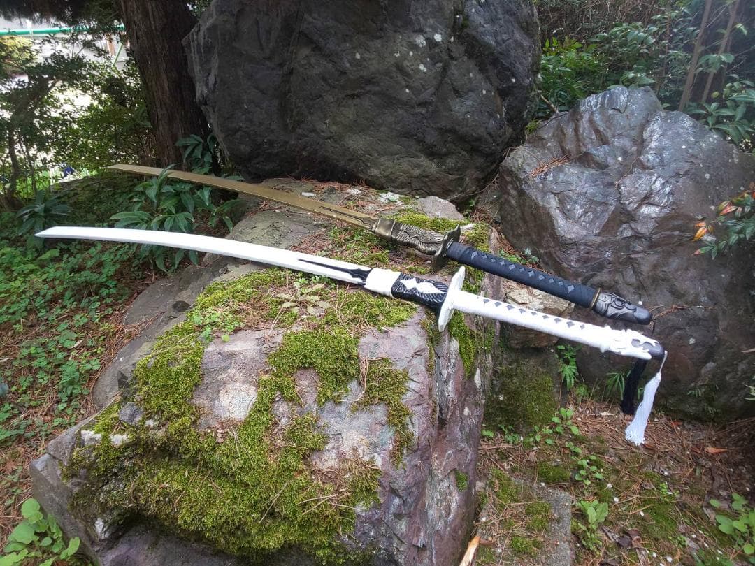 ニーヤ　白の契約黒の誓約セット　NieR:Automata　コスプレ小道具　剣