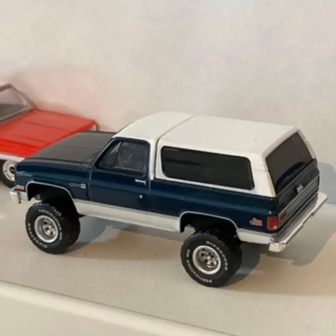 グリーンライト '87 GMC ジミー リフテッド 紺／白