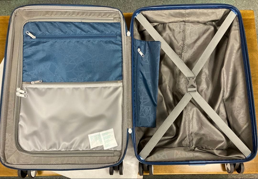 サムソナイト　ヴォラント　スピナー61（Mサイズ）