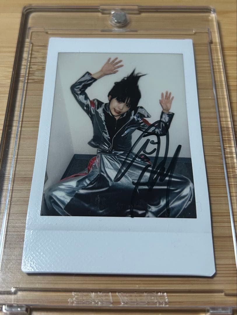 アイナ・ジ・エンド　サイン入りチェキ